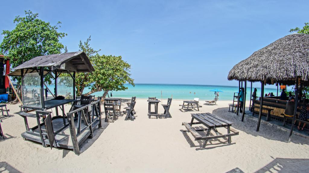 Bourbon Beach Jamaica Hotel Negril Buitenkant foto