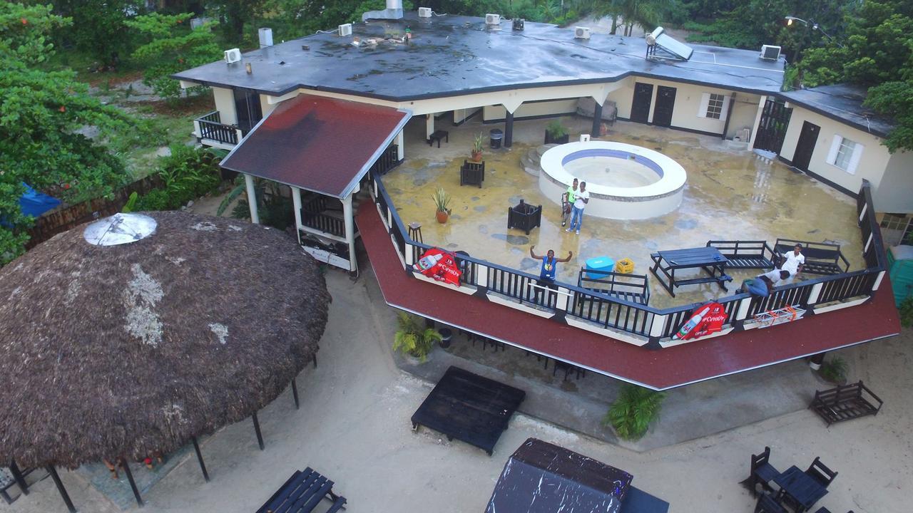 Bourbon Beach Jamaica Hotel Negril Buitenkant foto