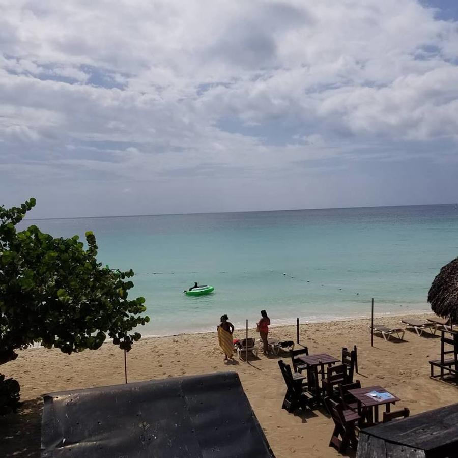 Bourbon Beach Jamaica Hotel Negril Buitenkant foto